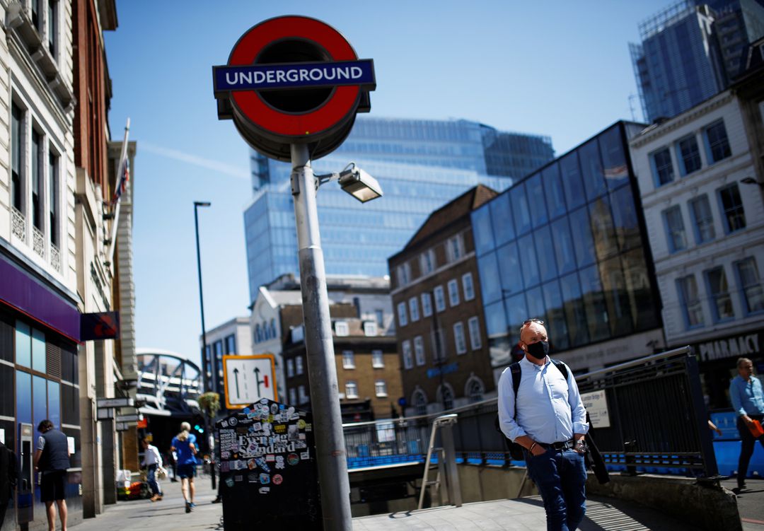  London Bridge station evacuated as police investigate suspicious item
