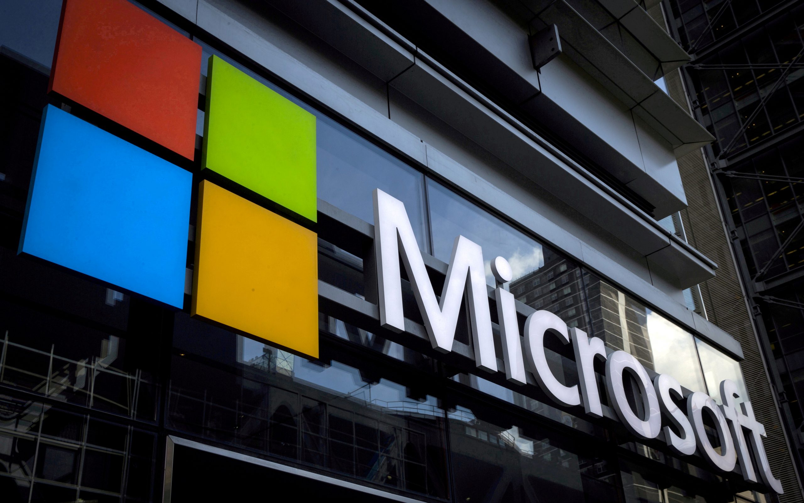  Microsoft says group behind SolarWinds hack now targeting government agencies, NGOs