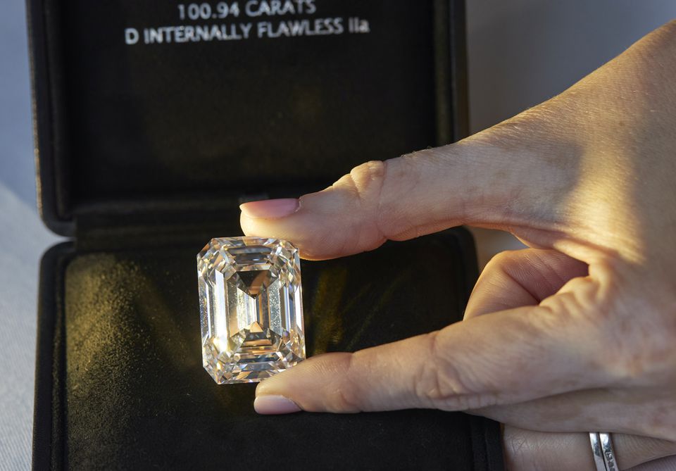  101 carat diamond to be auctioned in Geneva jewellery sale