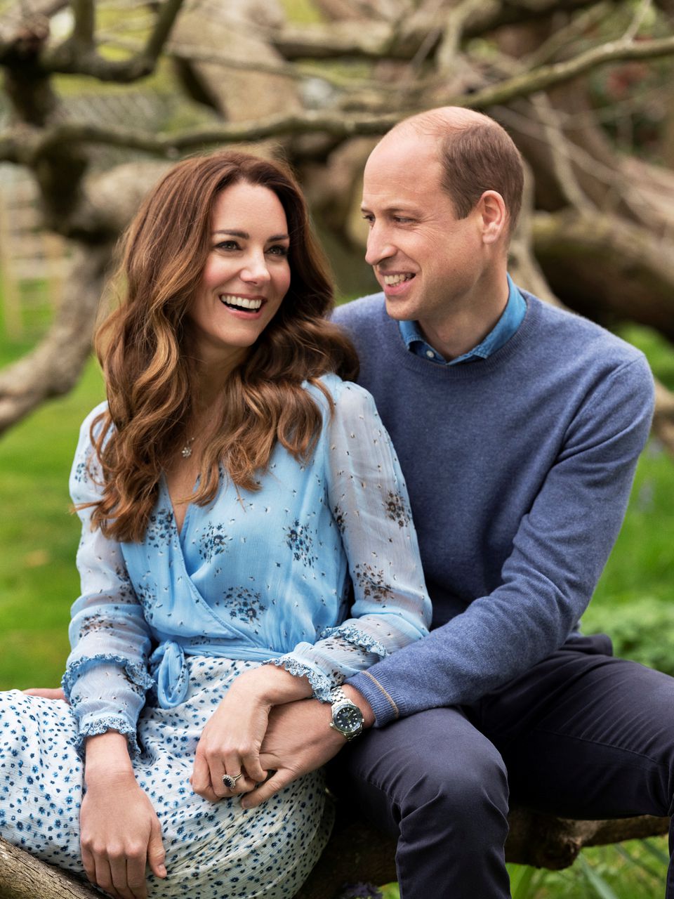  Britain’s Prince William and Kate mark 10th wedding anniversary with video
