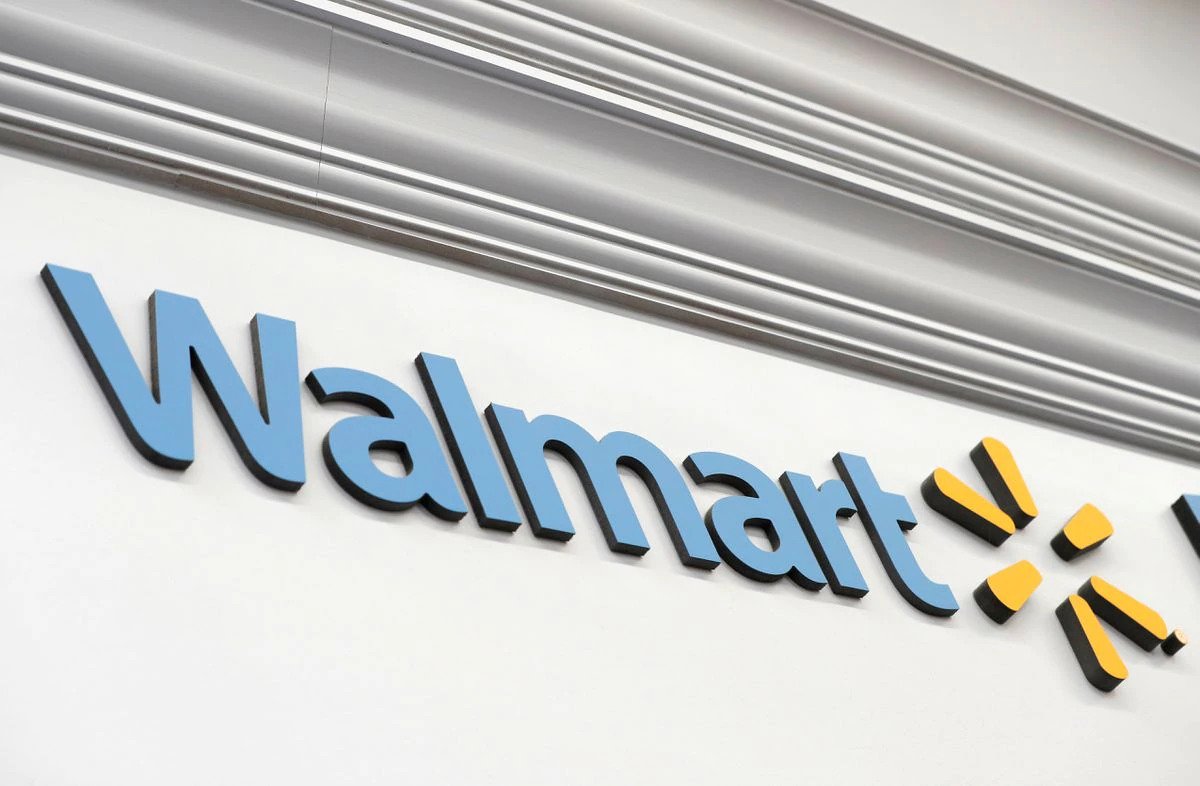  Walmart beats estimates for sales on stimulus spending boost, raises profit forecast