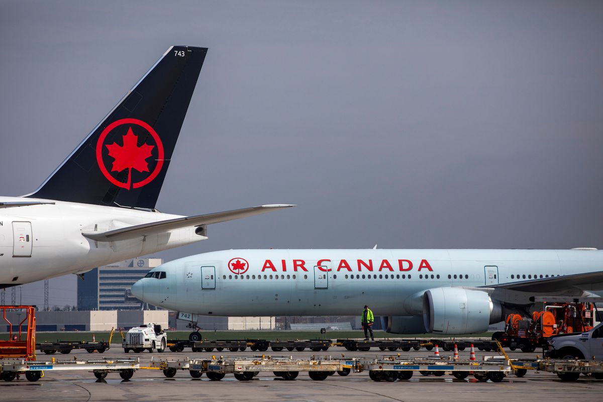  Air Canada executives to return bonuses after government aid outcry