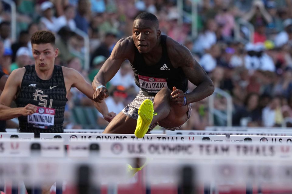  Holloway narrowly misses world record in blockbuster day at U.S. trials