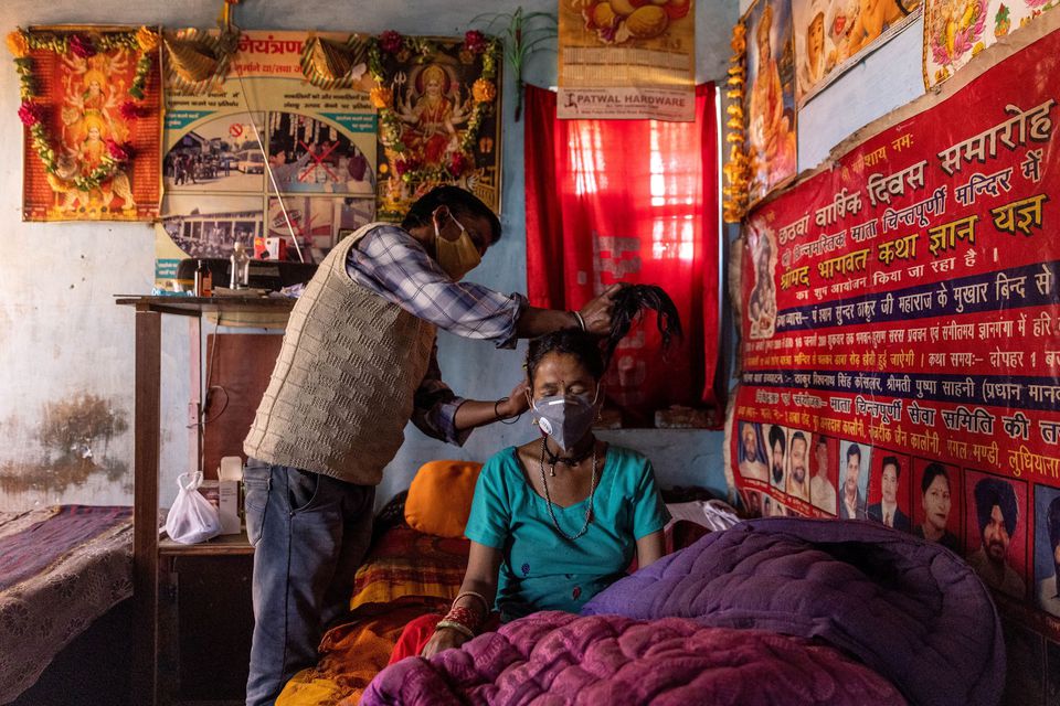  Analysis: India’s vaccine inequity worsens as countryside languishes