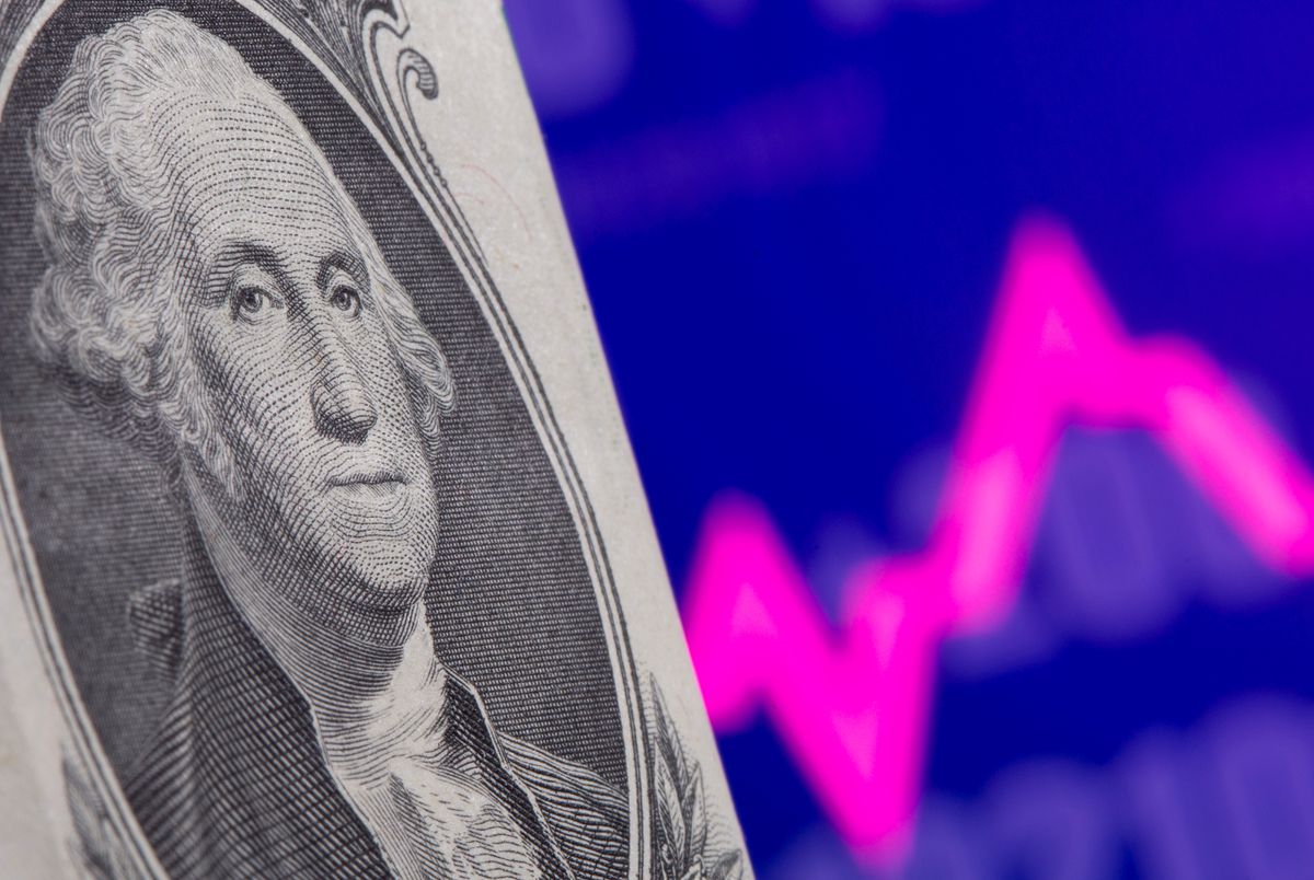 Dollar drifts higher as markets await jobs data for Fed clues