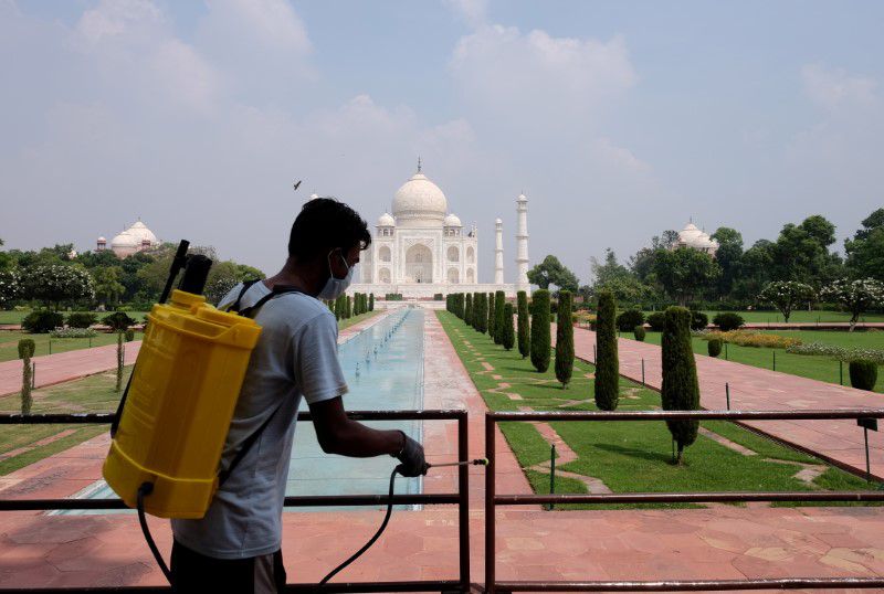  Taj Mahal reopens for tourists as India eases COVID-19 curbs