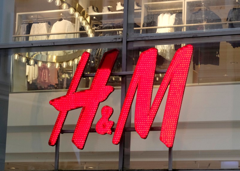 H&M’s sales surge as restrictions ease, still below pre-pandemic levels