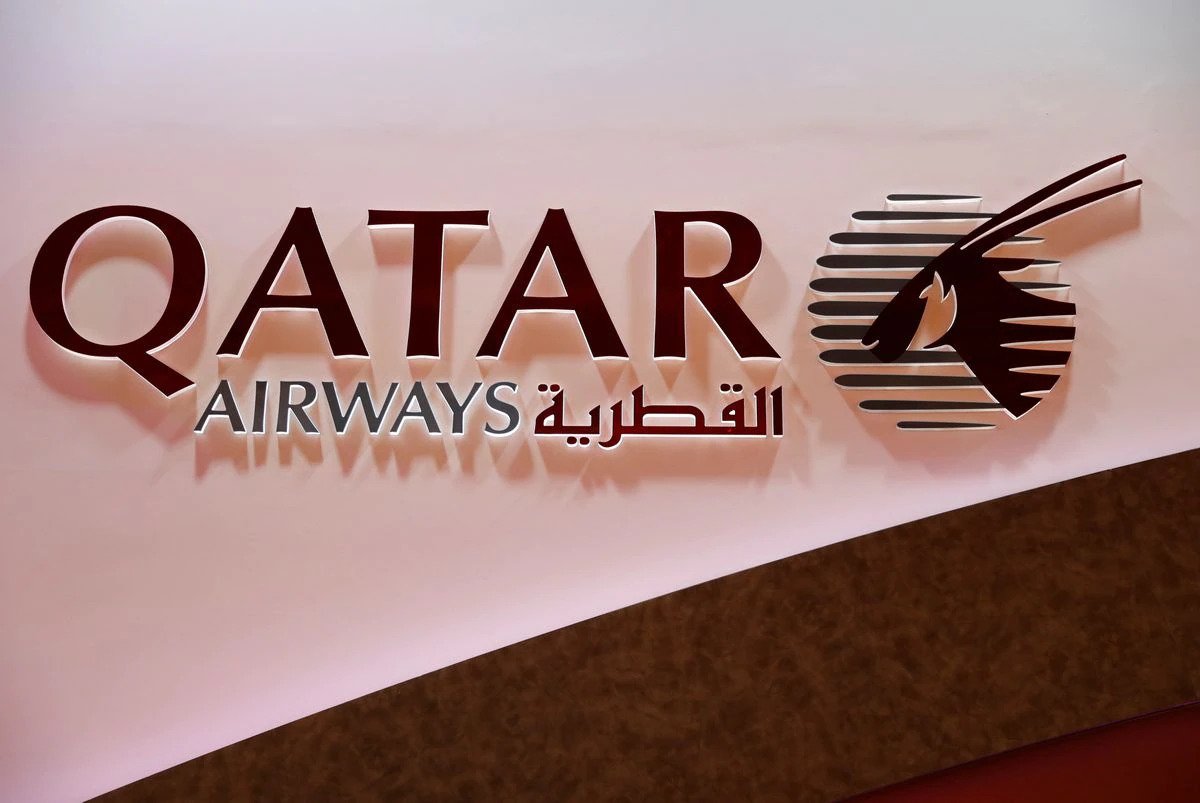  Qatar Airways halts A350 deliveries after jet surface problem