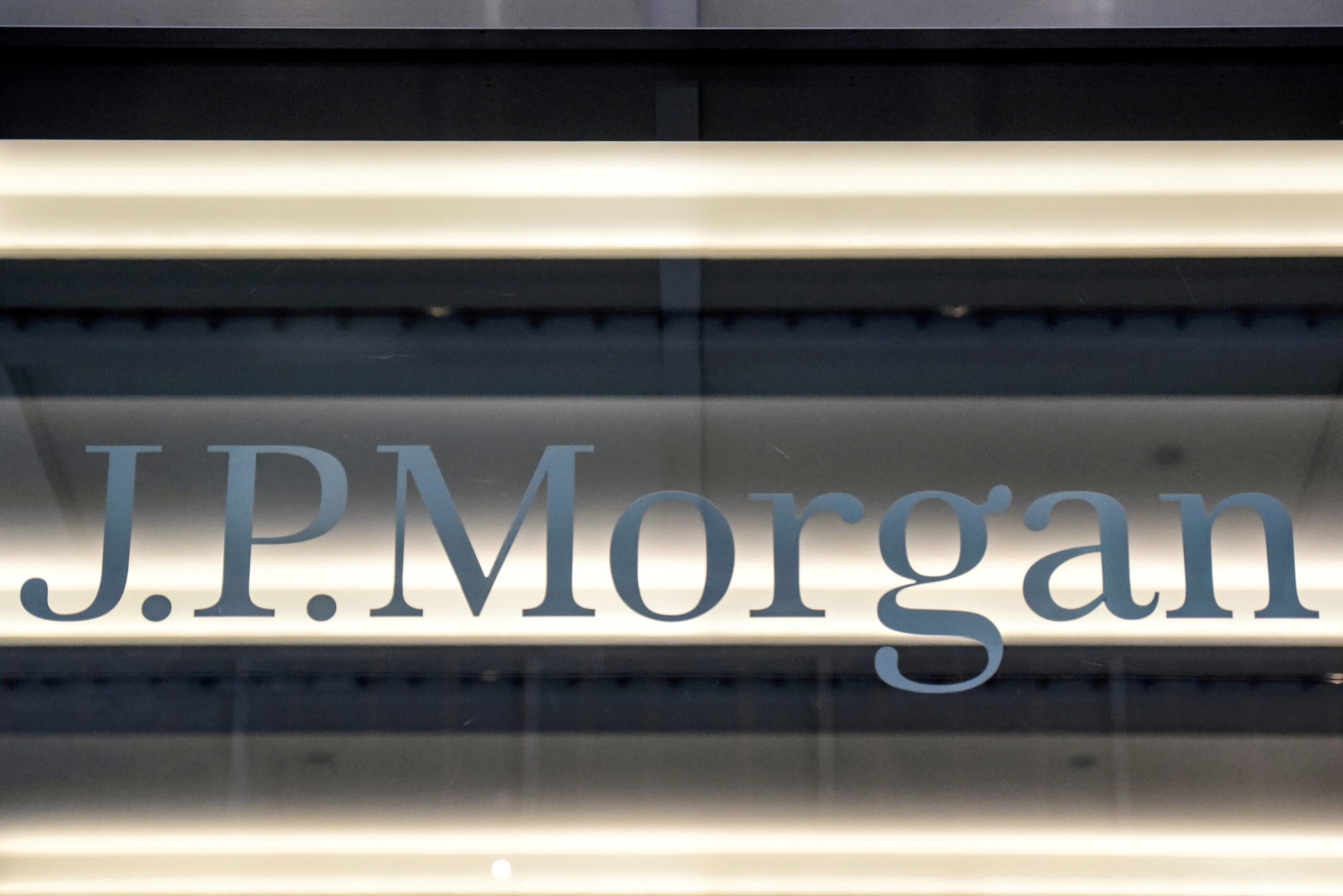  JPMorgan profit soars on recovery but questions linger over lending outlook, competition
