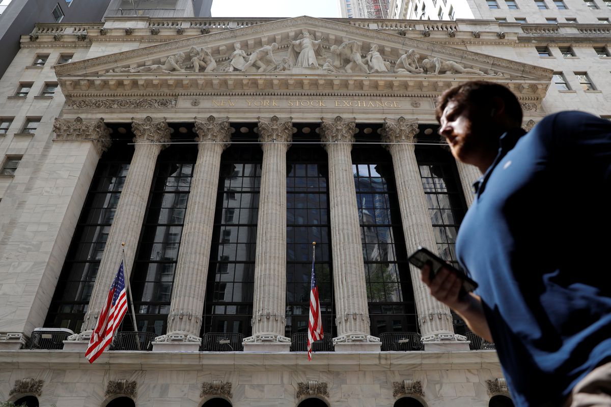  Wall Street reverses losing streak on renewed hopes of economic revival