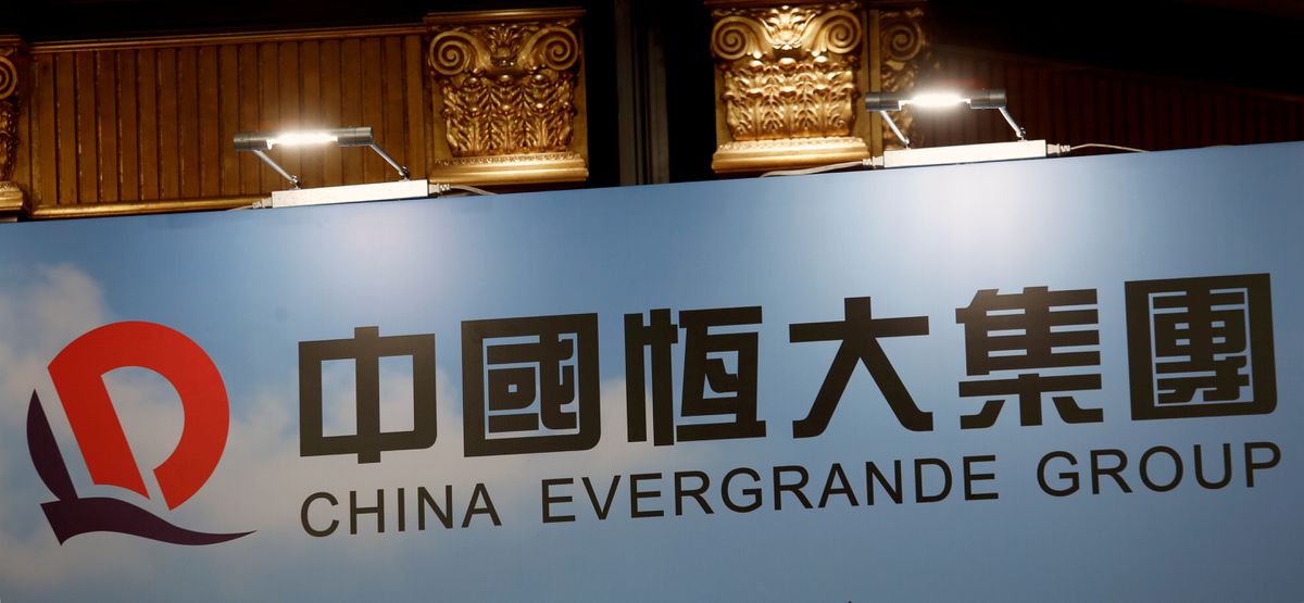  China Evergrande shares, bonds slump as investor worries persist