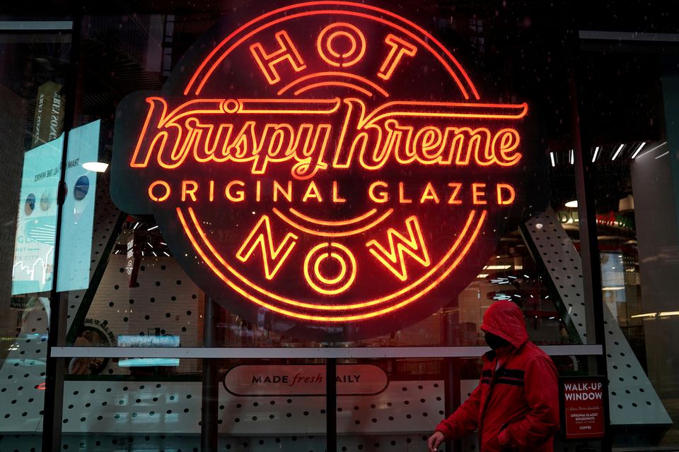  Krispy Kreme raises $500 mln after pricing U.S. IPO below range
