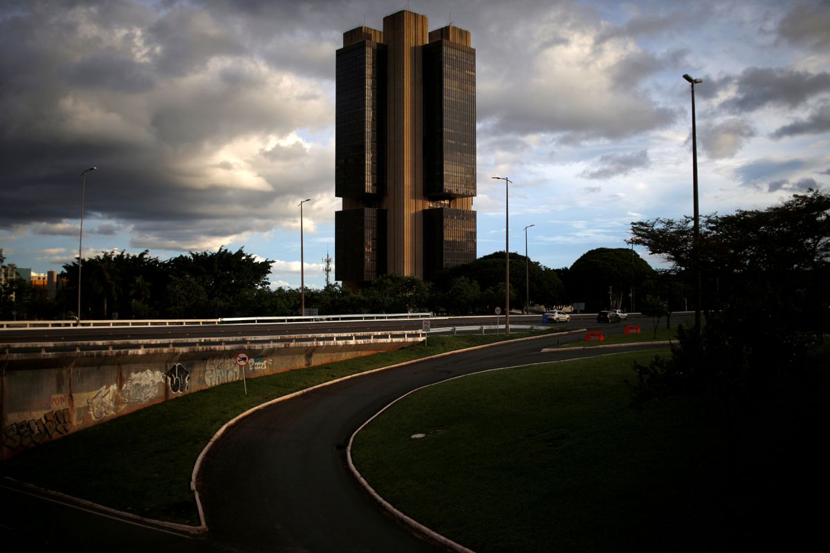  Analysis: Latam central banks look past COVID as inflation phantoms loom