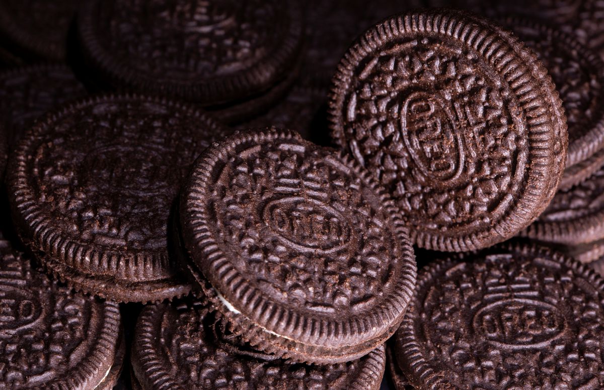  Oreo maker sweetens sales outlook as emerging markets bounce back