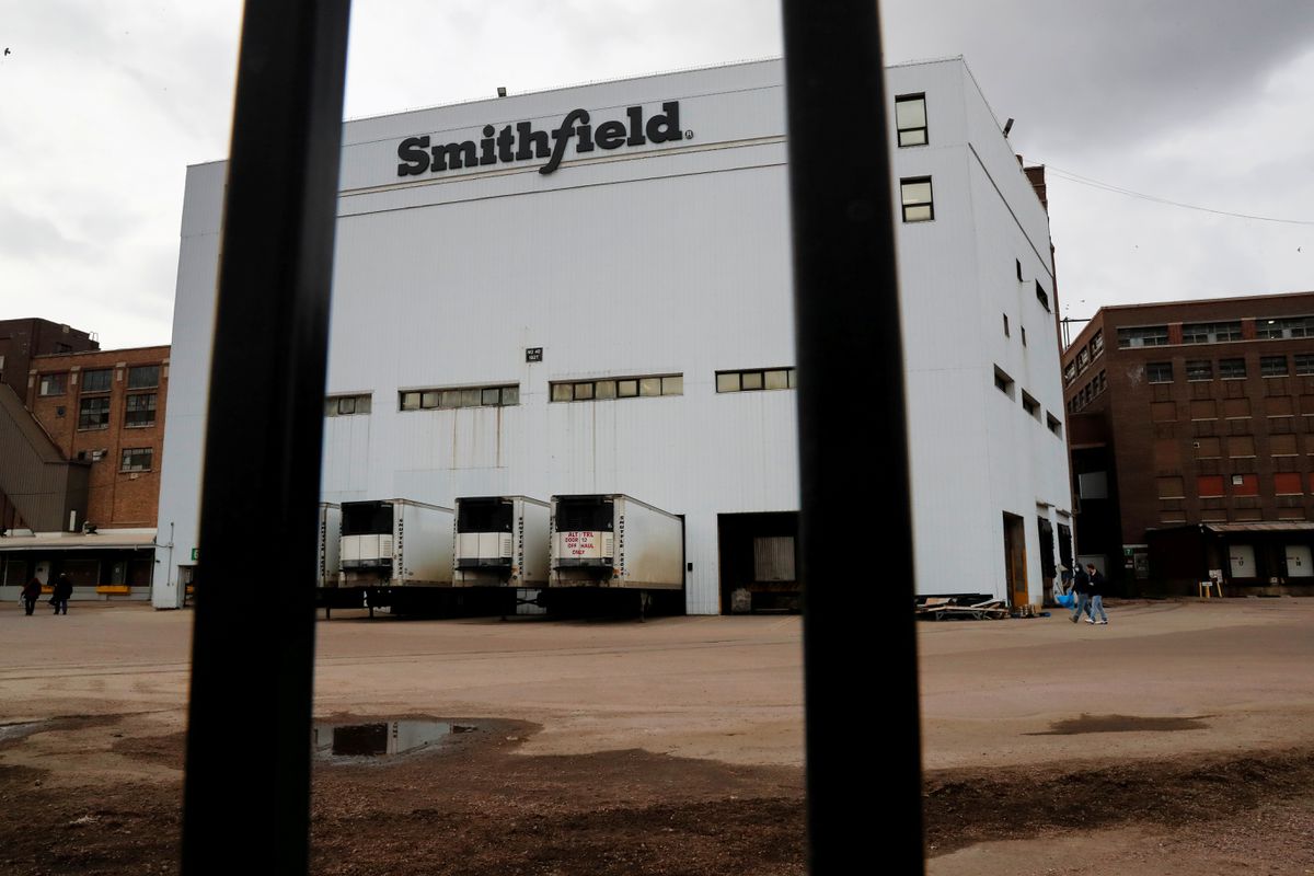  Smithfield Foods to pay $83 mln to settle pork price-fixing claims