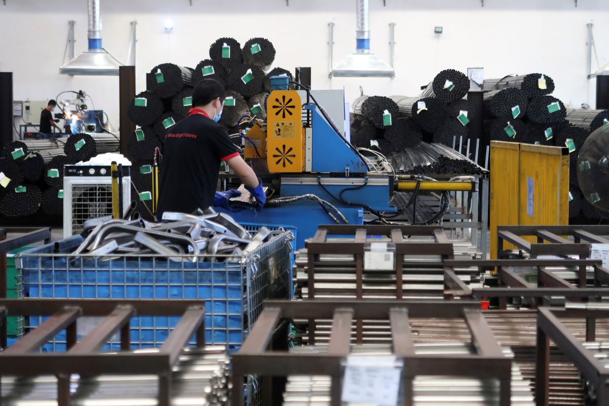  China’s industrial profit growth slows in June on high raw material prices