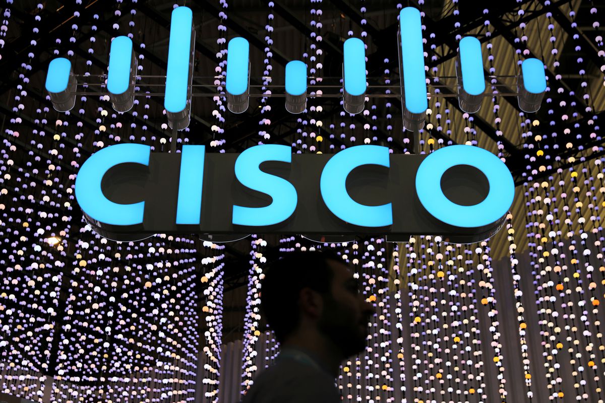  Cisco’s profit forecast disappoints on supply chain overhang