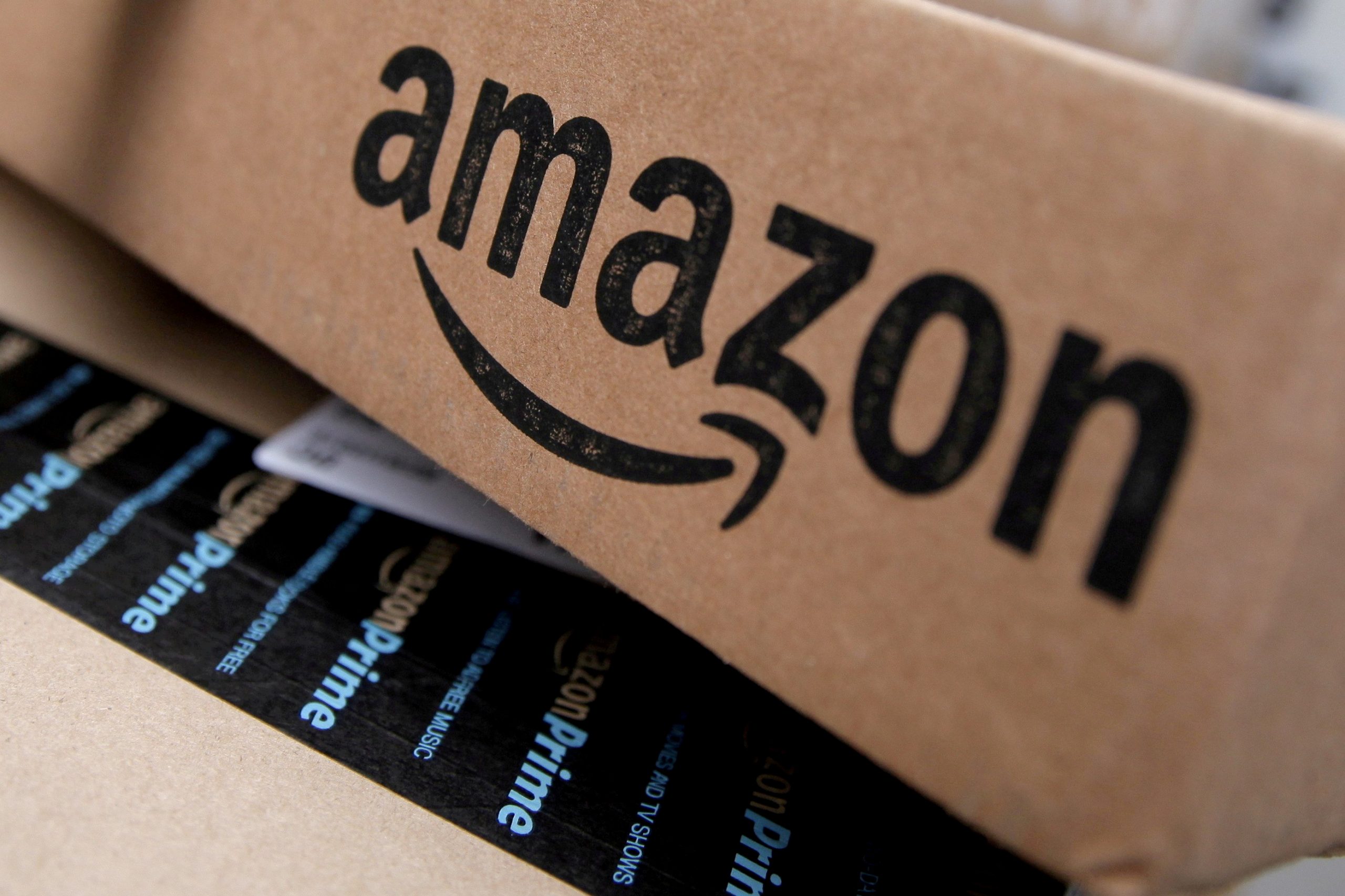  Amazon delays office return until January as COVID-19 cases surge