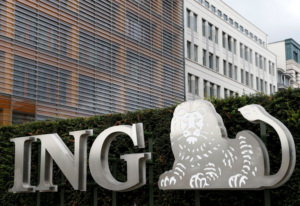  ING reports $2.5 bln pretax profit, plans dividends and buybacks