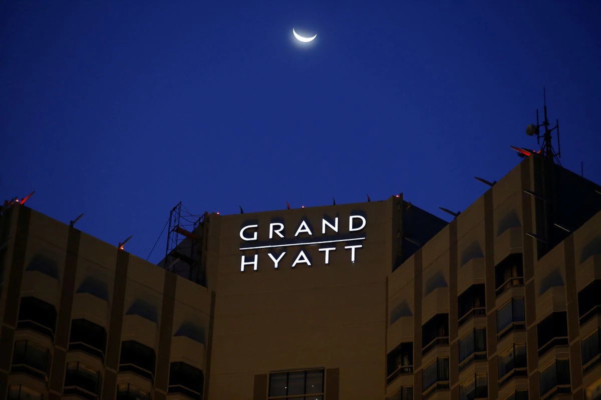  Hyatt to buy Apple Leisure Group from KKR, KSL Capital for $2.7 billion