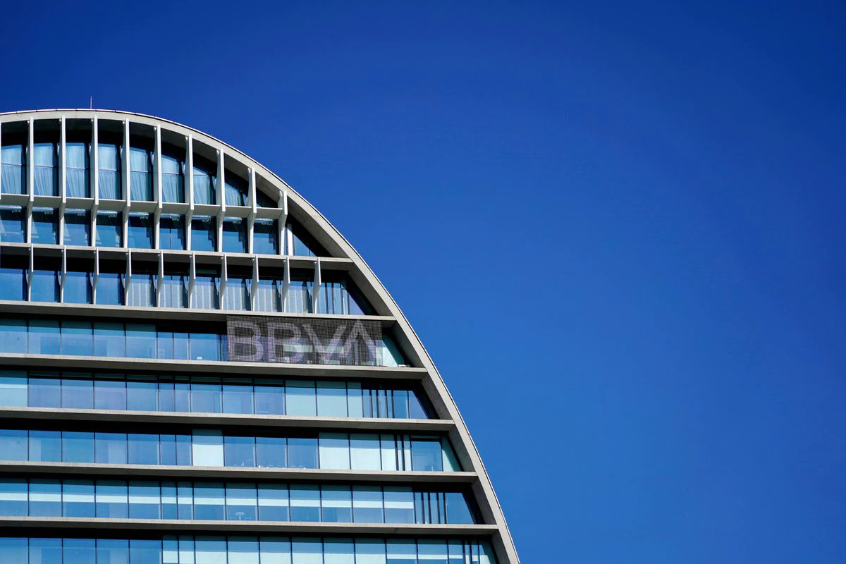  Spain’s BBVA says Garanti deal priced in further lira depreciation