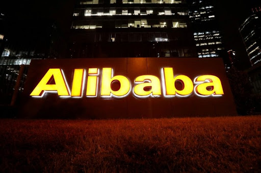  Alibaba slashes sales outlook as competition bites, demand slows