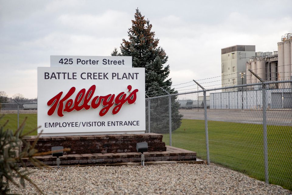  Striking Kellogg workers could return after Christmas as tentative deal reached