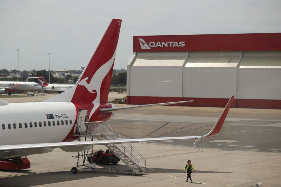  Qantas to switch domestic fleet to Airbus in blow to Boeing