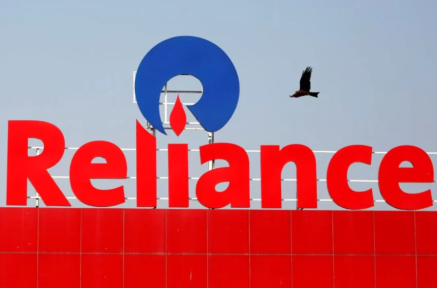  India’s Reliance intensifies green push with $80 bln investment in Gujarat
