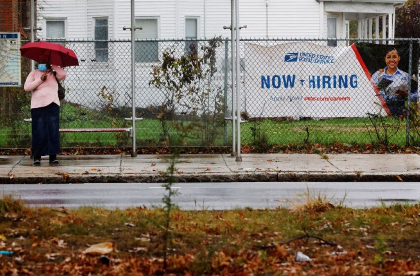  U.S. job growth seen accelerating in December; record job creation anticipated for 2021