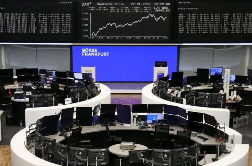  Europe falls again after brutal week for stock markets