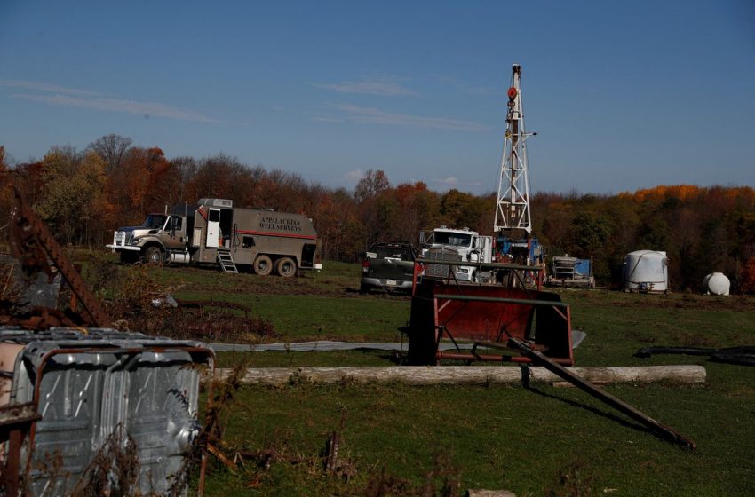  Exclusive: New York pension fund to divest half its shale companies