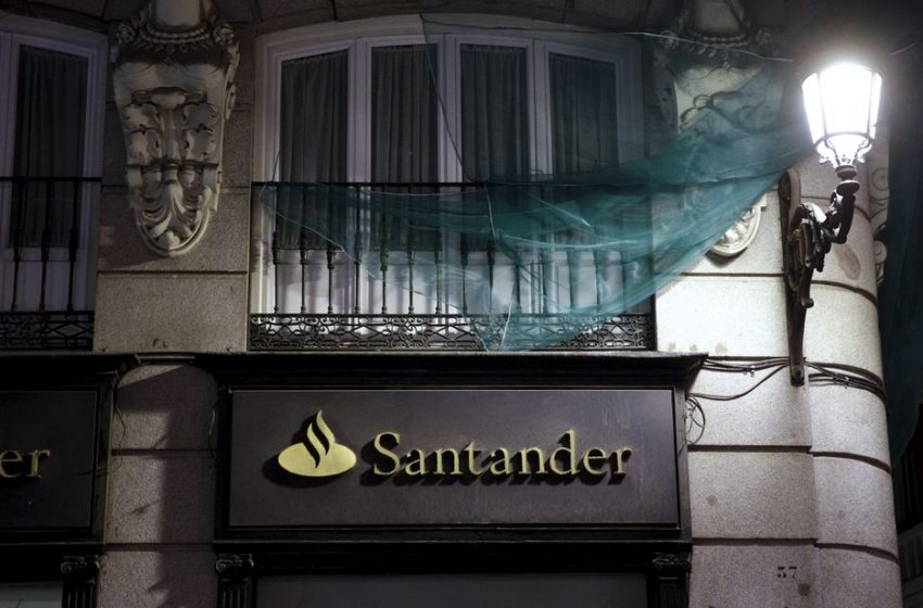  Santander lifts profits as it releases pandemic provisions