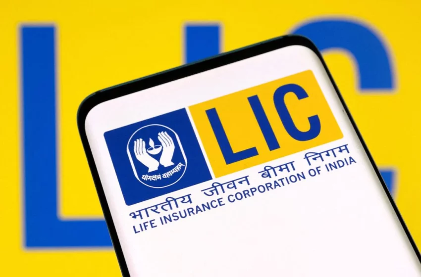  LIC’s looming IPO weighs on India insurer shares, investors say