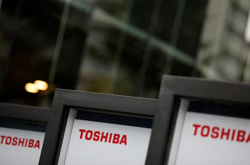  Toshiba now plans to split into two, bumps up shareholder return targets