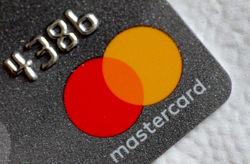  Visa, Mastercard block Russian financial institutions after sanctions
