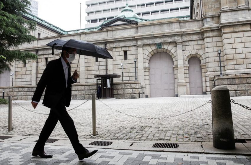  Bank of Japan ramps up battle to defend yield cap even as weakening yen raises economic risk