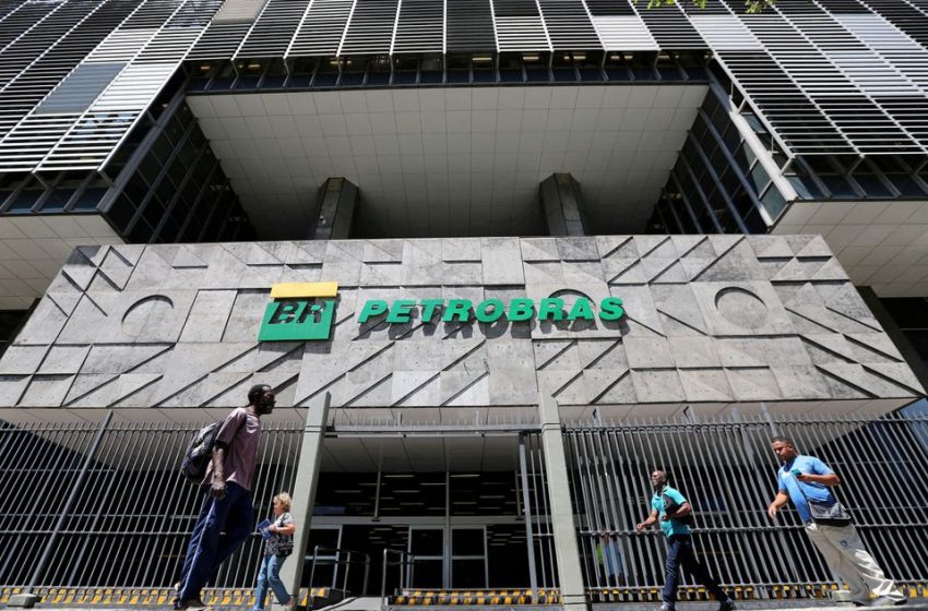  Analysis: Petrobras bulls charge ahead despite risks in Brasilia