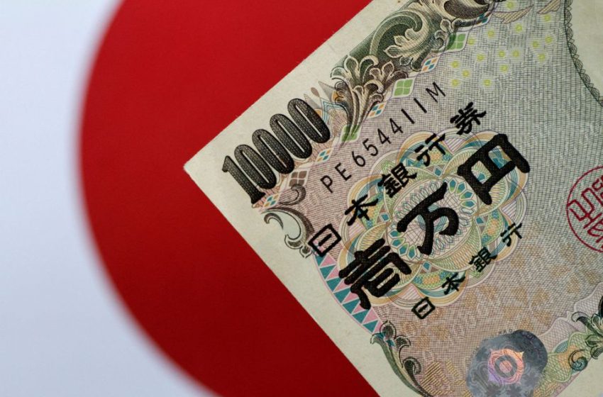  Japanese investors dump overseas bonds in February