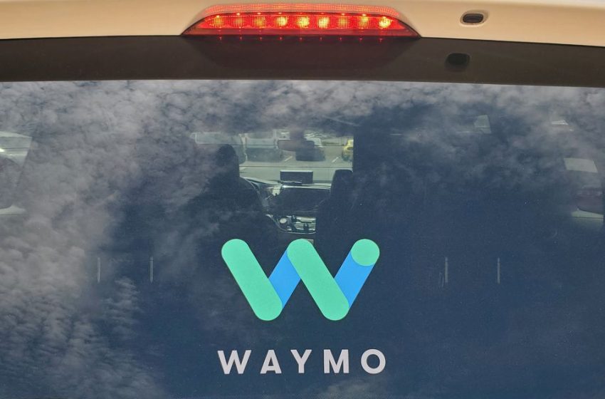  Alphabet unit Waymo says ready to launch driverless vehicle services in San Francisco