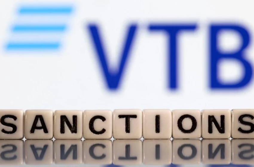  Sanctioned Russian bank VTB pays FX bond coupons in roubles