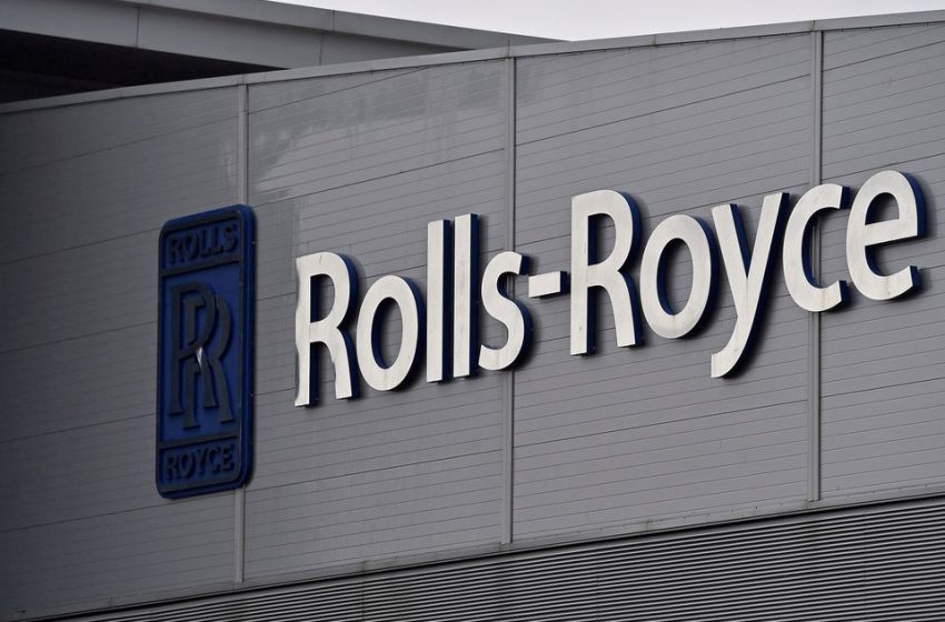  Rolls-Royce boosted by return to flying and defence demand