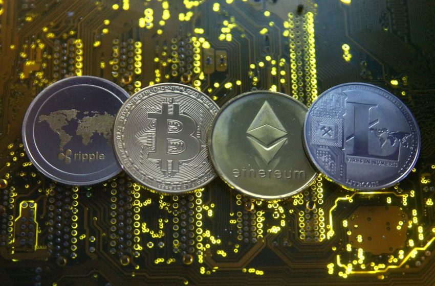  Crypto industry fears contagion as bitcoin slips under $20,000