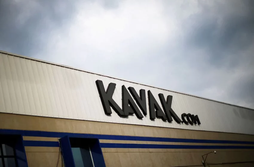  Mexican used-car startup Kavak expands outside Latin America