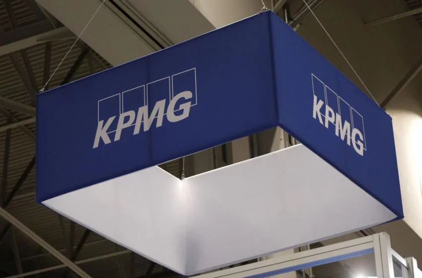  KPMG escapes record fine over Carillion, Regenersis audit checks