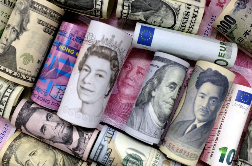  Morning Bid: Yuan, euro and pound head down the Hole