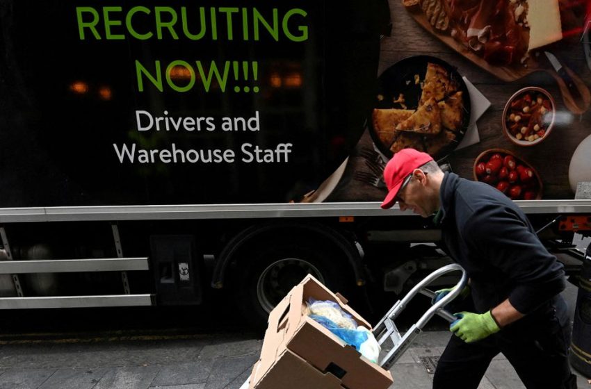  UK labour market exodus drives jobless rate down to 3.5%