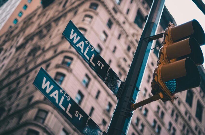 Retail Rebels Reshape Wall Street