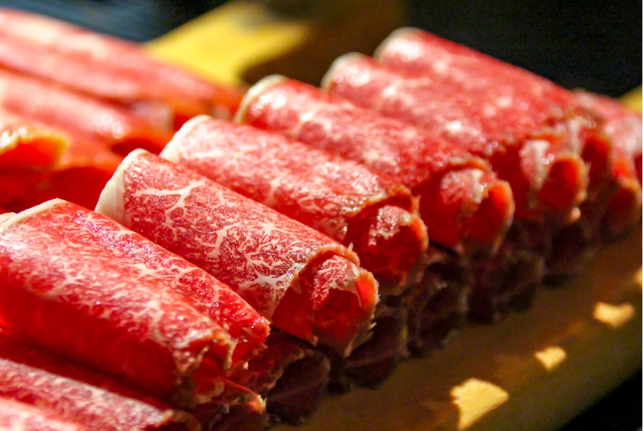 Beef Diplomacy Triumphs: Australia Reopens Market to U.S. Beef After 20-Year Ban Amid Trump’s “Golden Age” Claims