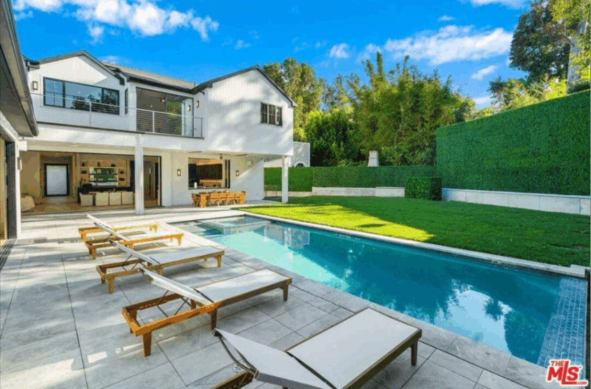 Rodeo Realty Unveils Exquisite Designer-Completed Brentwood Estate, Redefining Westside Luxury